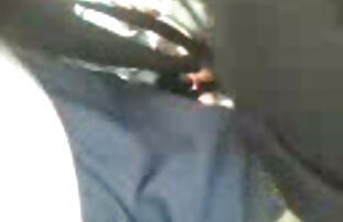 テレビの前で椅子に座っている彼女の夫の黒いコックを巧みに吸ってヒジャーブでイスラム教徒の大人の女性 エロ ビデオ イケメン